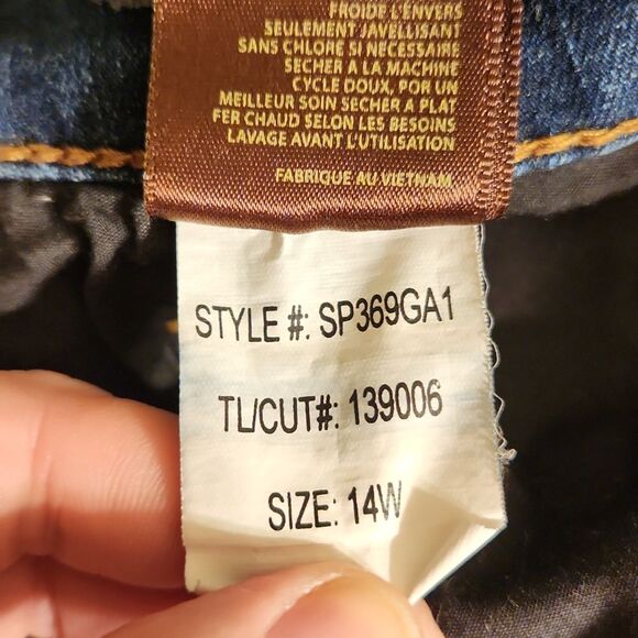 Kut From the Kloth Women's Bootcut Jeans w/ 2 Buttons & Zipper Size 14W - Picture 16 of 16